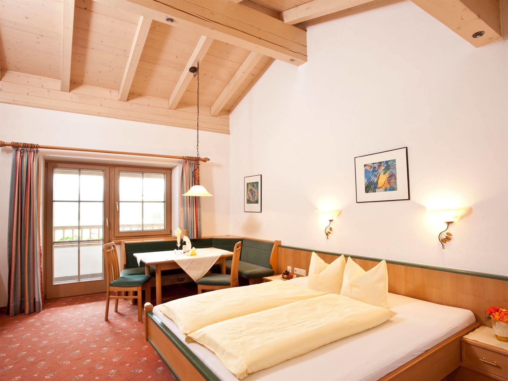 Erlebnishotel Kitzbuehler Horn オーベルンドルフ・イン・チロル エクステリア 写真